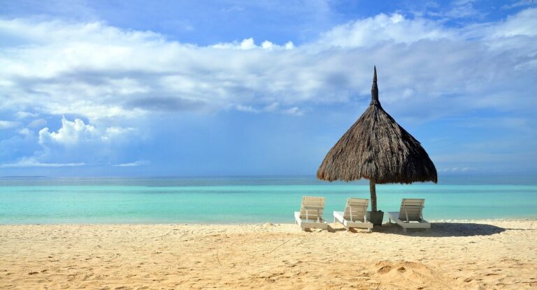 Our 5 Top Beaches in the Philippines: