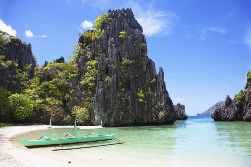top beaches in the Philippines