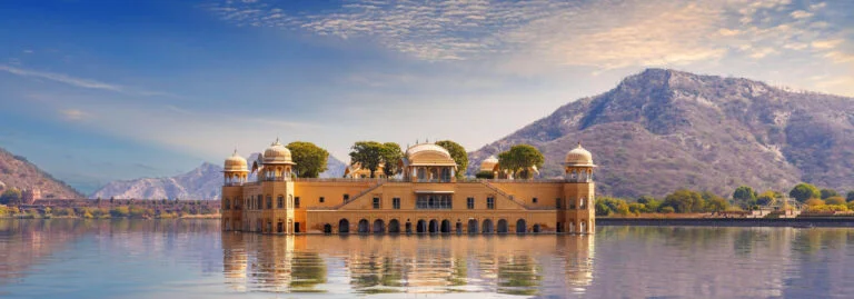 Jaipur: The Stunning Crown Jewel of the Golden Triangle