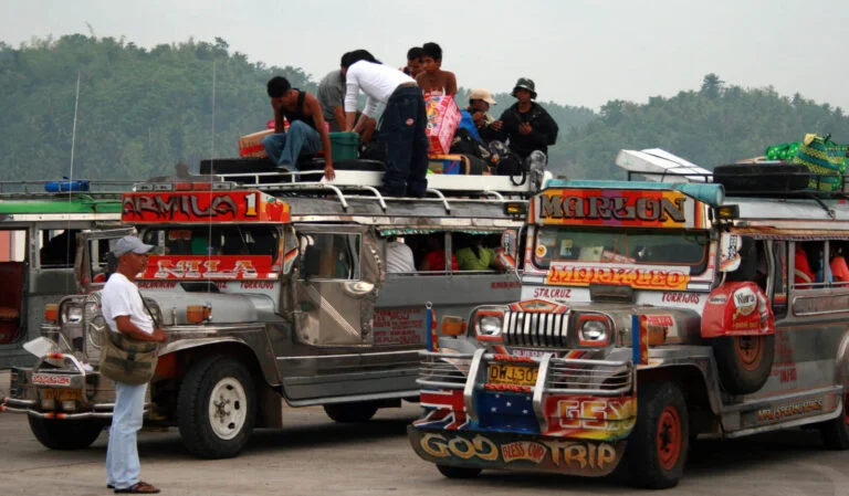 What comprises a real Jeepney in the Philippines