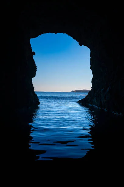 Places to Visit in Milos Greece