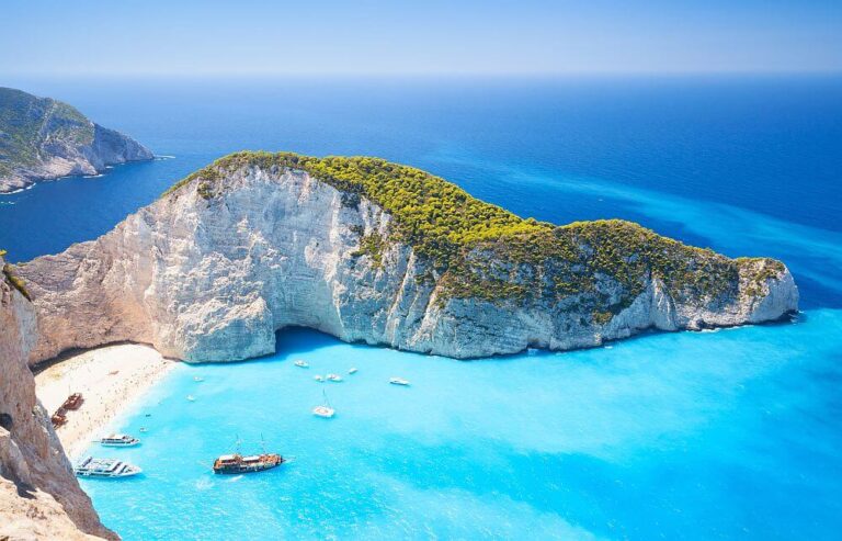 Our 10 Best Places to Visit in Greece: