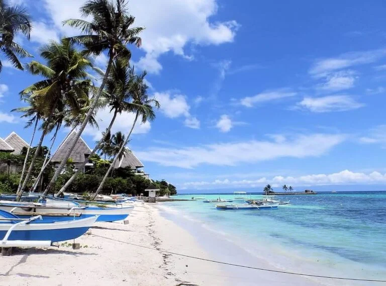 Traveling to the Philippines? 7 Reasons You Should Go