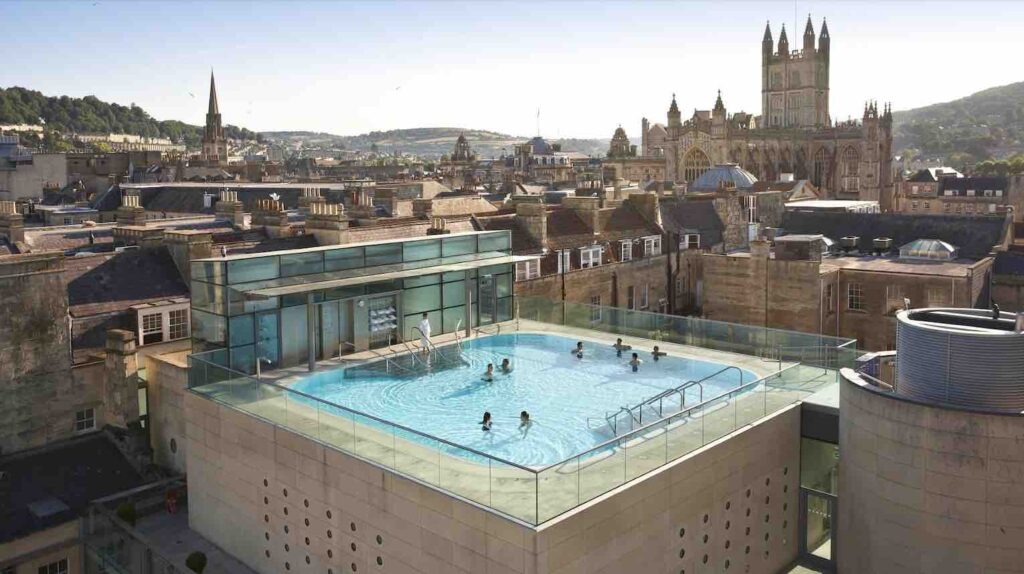 5 Best Places to Visit in the UK Outside of London